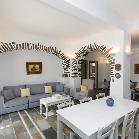 Anthemion - Olympia * Agia Irini (Paros)